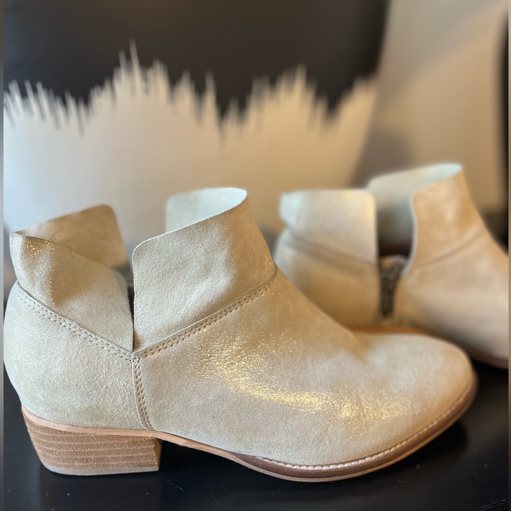 Seychelles Gold Bootie